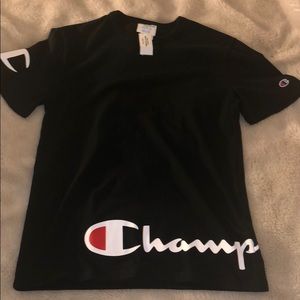 Champion shirt size small